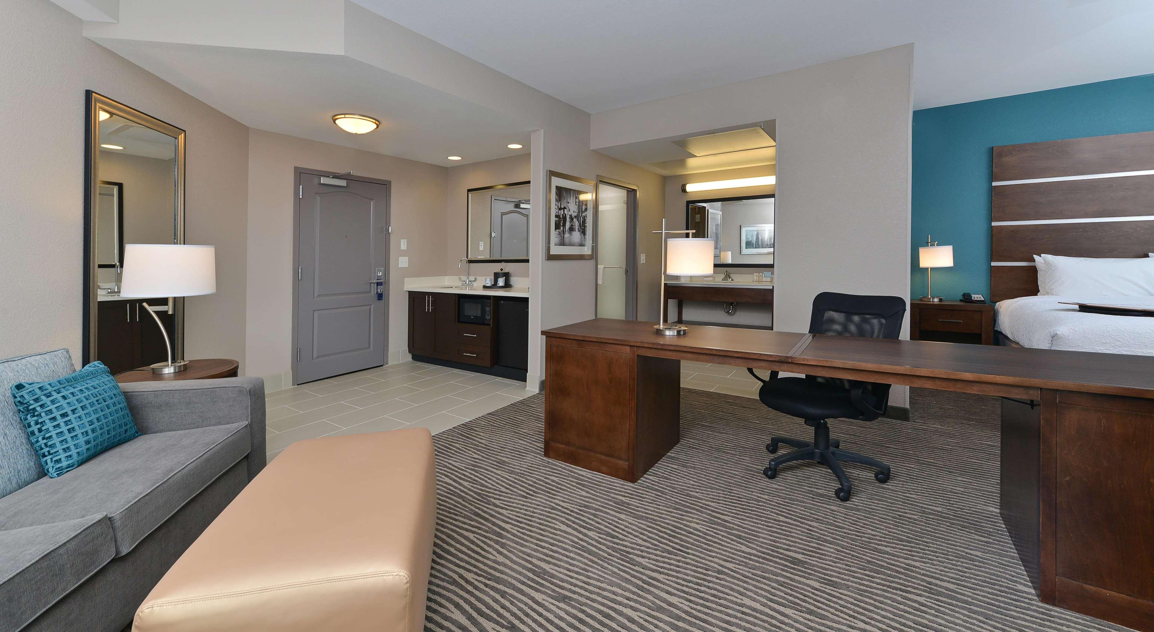 Hampton Inn & Suites Des Moines Downtown Bagian luar foto