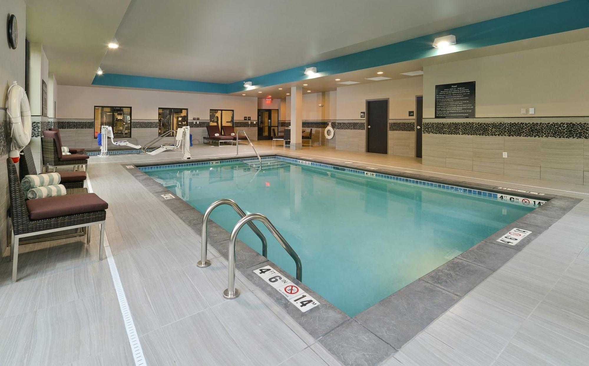 Hampton Inn & Suites Des Moines Downtown Bagian luar foto