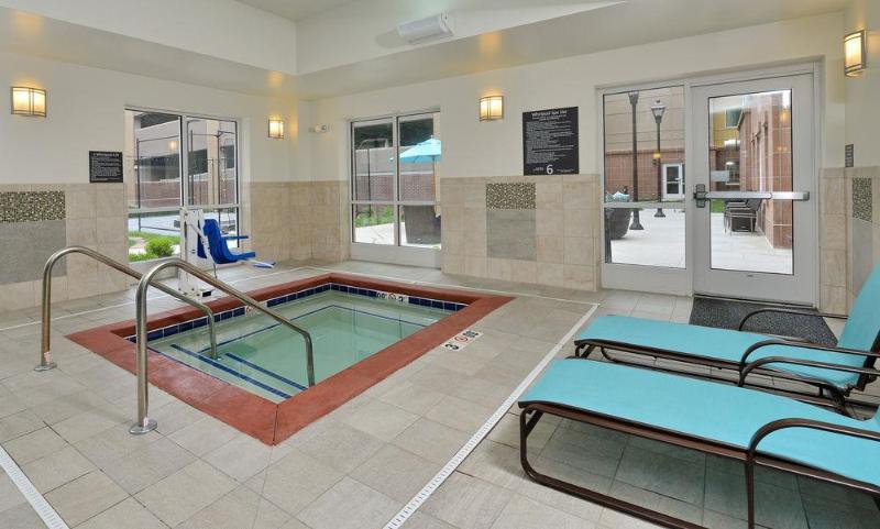 Hampton Inn & Suites Des Moines Downtown Bagian luar foto