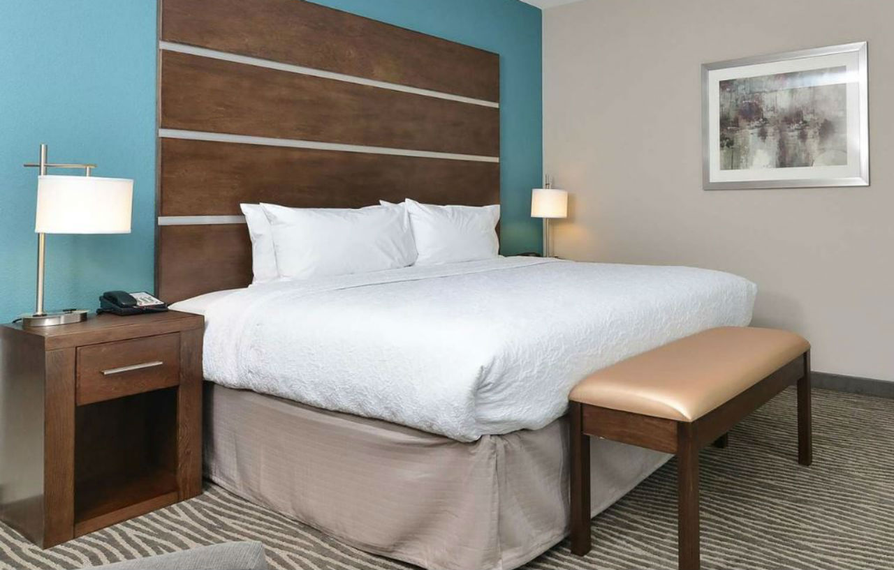 Hampton Inn & Suites Des Moines Downtown Bagian luar foto