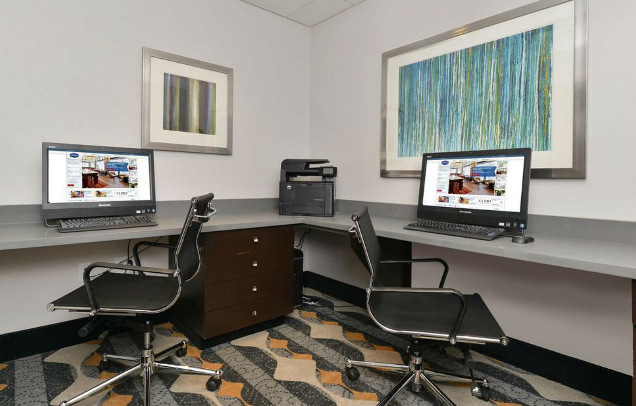 Hampton Inn & Suites Des Moines Downtown Bagian luar foto